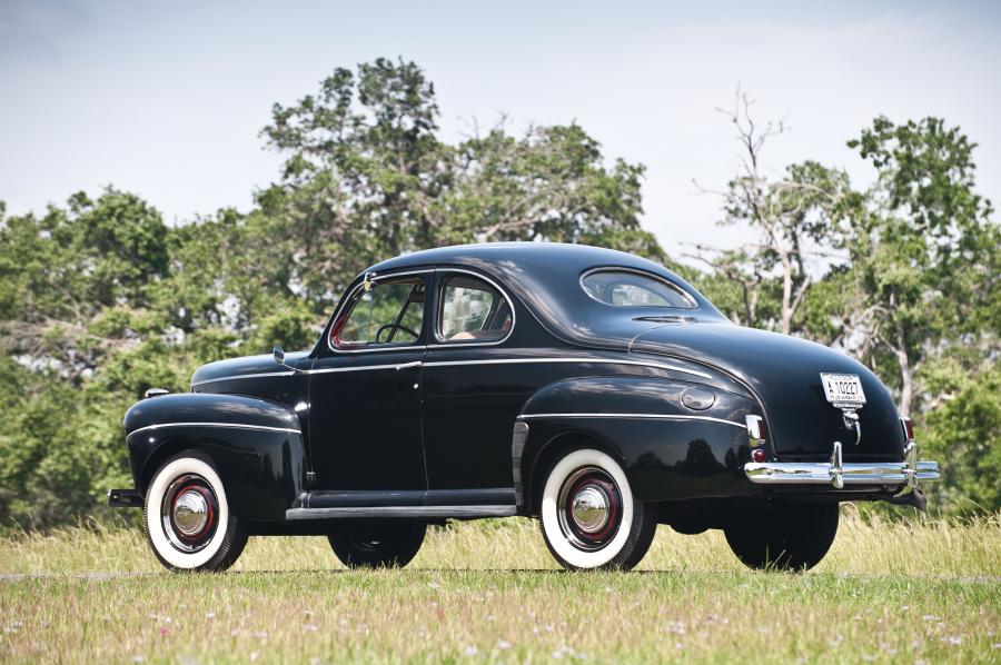  Ford Super DeLuxe Business Coupe 1941 года  (фото 19 из 37)